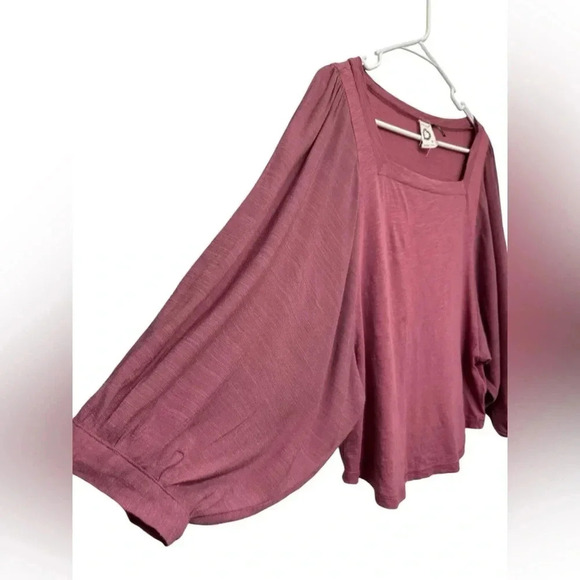 Akemi + Kin Anthropologie Berry Pink Square Neck T-shirt Blouse Top - Picture 4 of 7